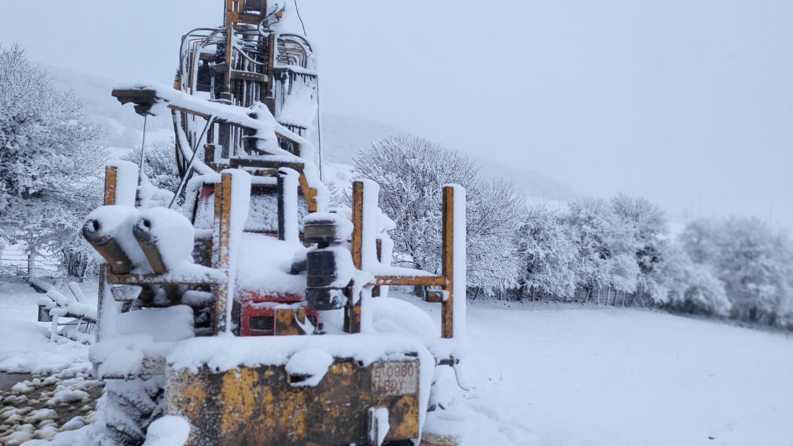 Máquina en la nieve